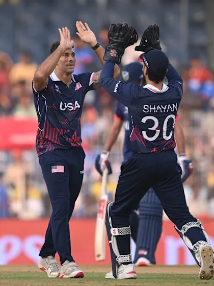 Van Schalkywk hits back with a wicket | T20WC 2026