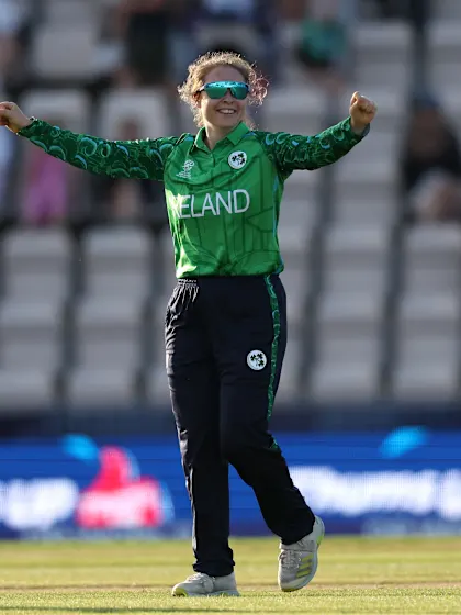 Cara Murray lands a huge blow | Women's T20WC 2026
