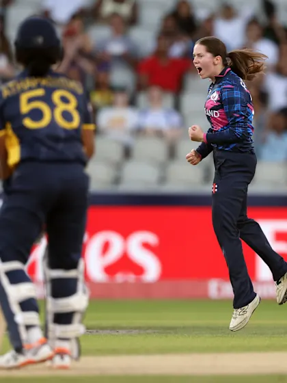 Fraser clatters the middle stump | Women's T20WC 2026