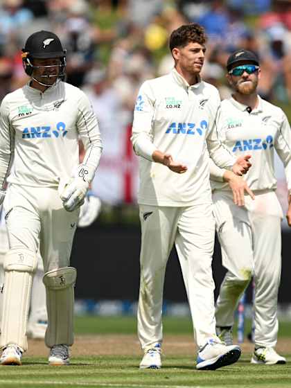 Santner’s all-round heroics hand New Zealand advantage over England in Hamilton Test 