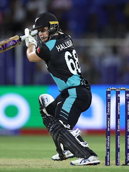 Halliday-Devine provide initiative to New Zealand | SF 2 | WT20WC 2024