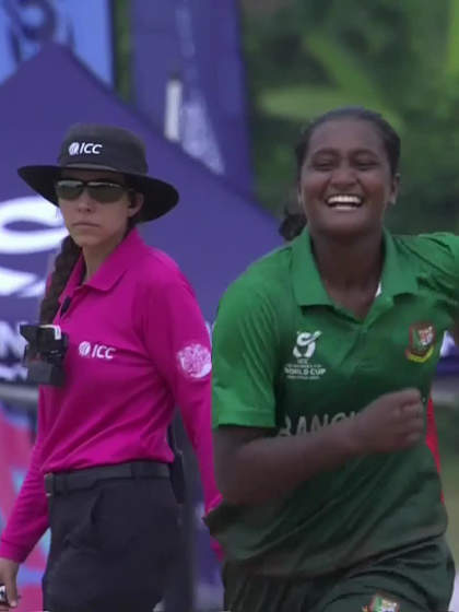 N Muir with a Batting vs Bangladesh Women Under-19