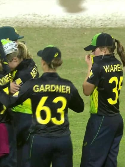 AUS v NZ: Kerr is caught for 3 by Haynes, bowled by Molineux