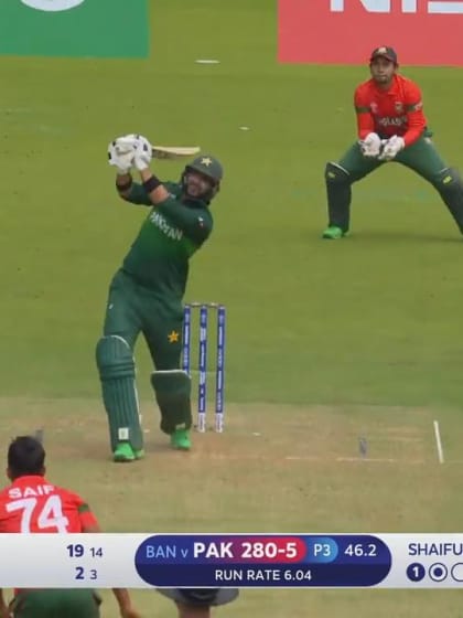 Nissan POTD - Imad Wasim smashes a six  over long-on