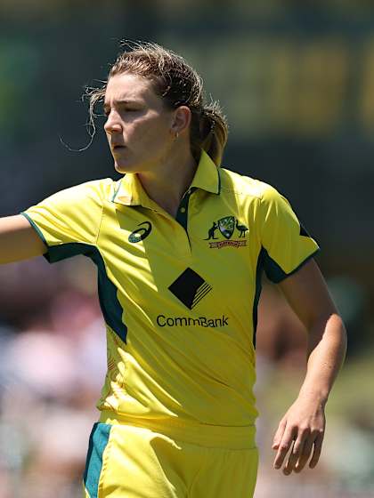 Sutherland reaches career-best fourth place among bowlers in the latest ICC Women's T20I player rankings