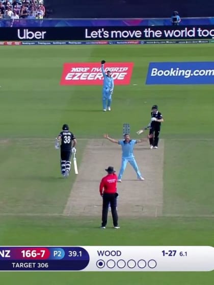 CWC19: ENG v NZ - Wood traps Santner lbw as England head to victory