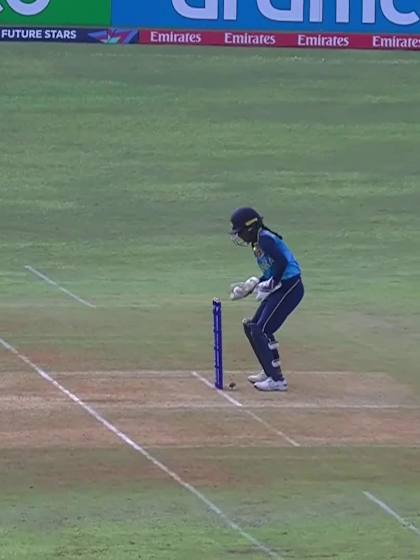 E Briscoe with a Batting vs Sri Lanka Women Under-19