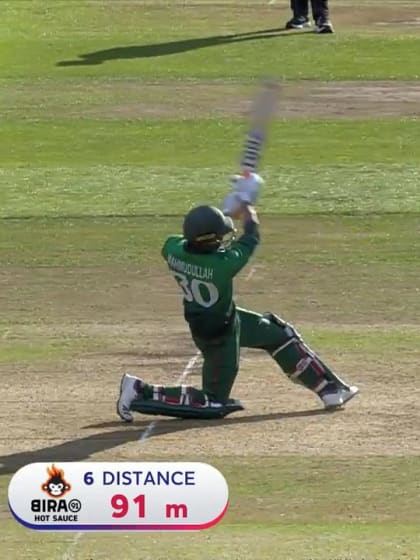 CWC19: AUS v BAN - Mahmudullah hits his second six in three balls off Zampa