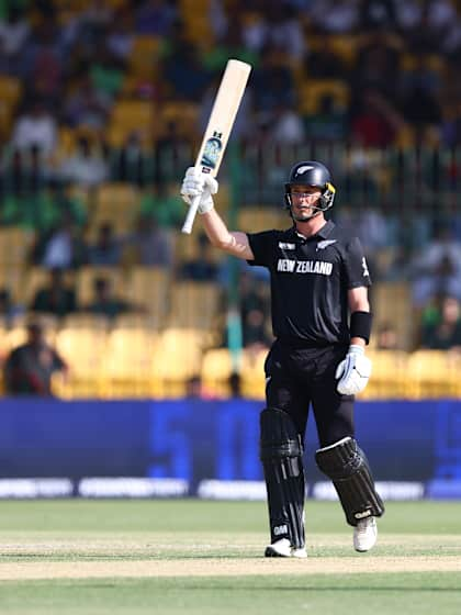 A stylish fifty from Will Young | PAK v NZ | Champions Trophy 2025