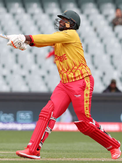 Wicket - Richard Ngarava - Zimbabwe v Netherlands ICC T20WC 2022