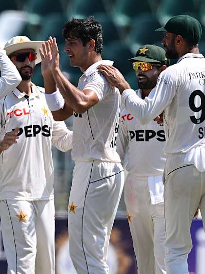 Pakistan recall 37-year-old spinner to squad for 1st Test against England