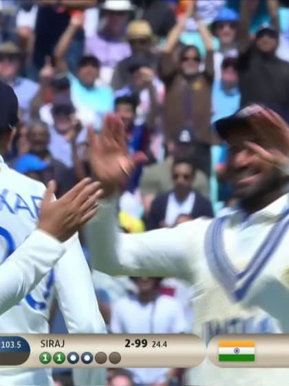 Mitchell Starc - Wicket - Australia vs India