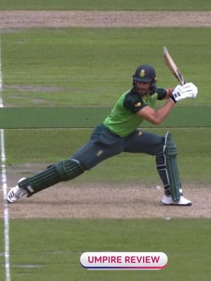 CWC19: AUS v SA - Quick hands from Carey gets rid of Markram 