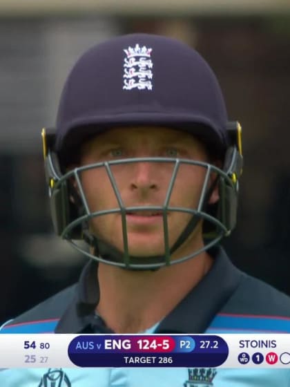 CWC19: ENG v AUS - Buttler caught on the boundary