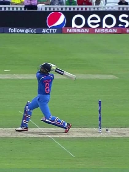 #CT17 Warm-Up: Ravindra Jadeja wicket