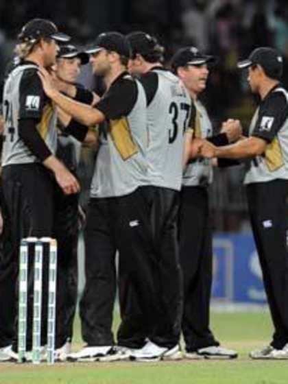 New Zealand clinch dramatic win over Sri Lanka