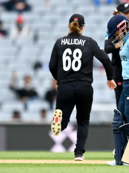 Wicket: Lea Tahuhu rattles the stumps