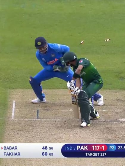 CWC19: IND v PAK - Babar Azam is bowled by a beauty from Kuldeep