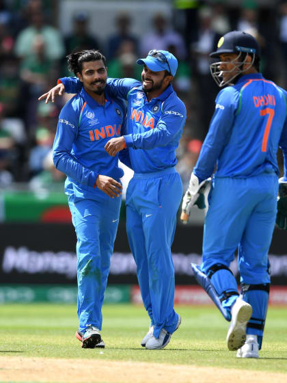 WICKET: Shakib falls to Jadeja for 15