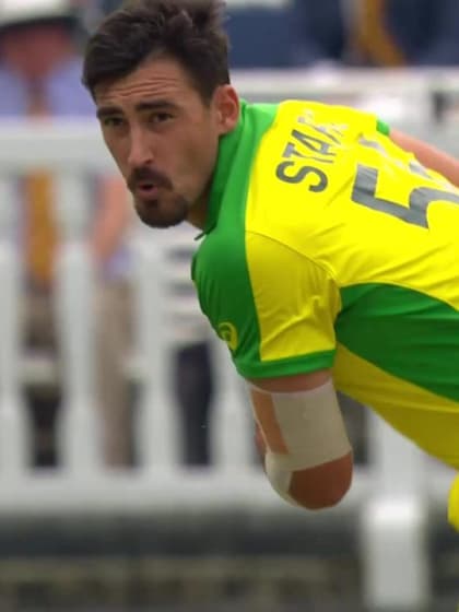 CWC19: ENG v AUS - Starc traps Root in front