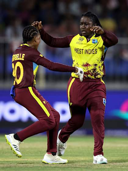 Dottin four-for rattles New Zealand | SF 2 | WT20WC 2024