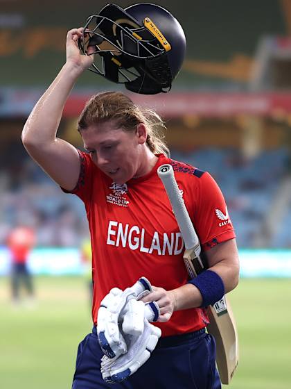 England lose captain Heather Knight to injury in West Indies match