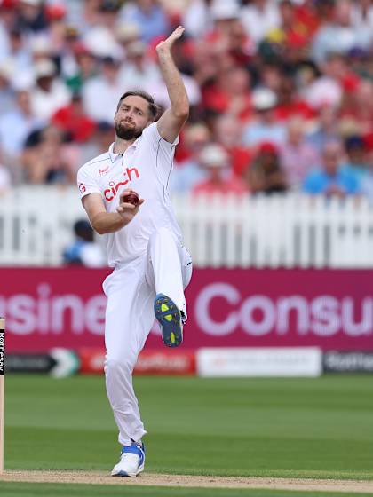 Chris Woakes hopes to emulate retired England legends