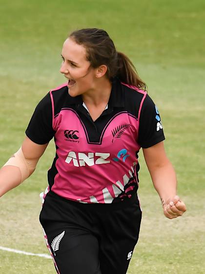 Amelia Kerr marks surprise opposition as favourite cricketing challenge
