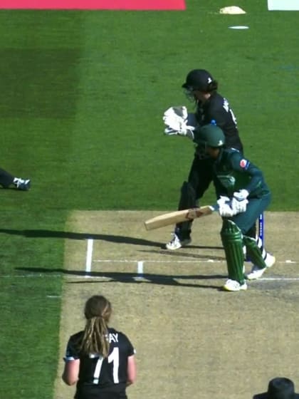 WICKET: Sohail out to a sharp catch at slip