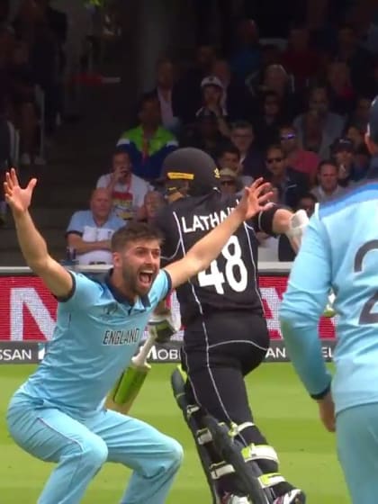 CWC19 Final: NZ v ENG – Wood removes Taylor
