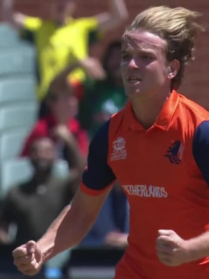 Wicket - Heinrich Klaasen - South-Africa v Netherlands ICC T20WC 2022