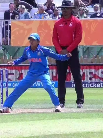 WICKET: Sidra Nawaz falls to Ekta Bisht for 0