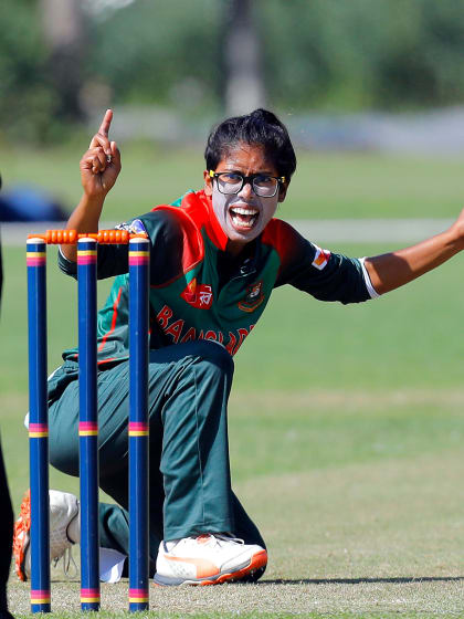 UAE collapse dramatically as Bangladesh march into WT20Q semis