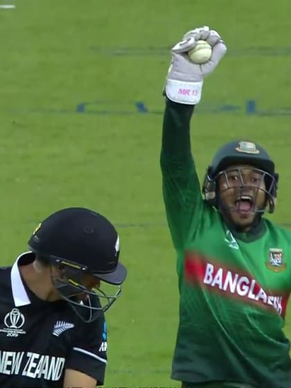 CWC19: BAN v NZ - Taylor strangles one down the leg-side