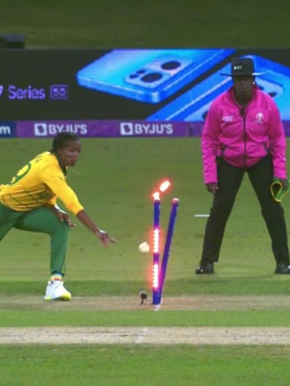 Wicket - Nida Dar - Pakistan v South Africa