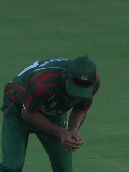 Kamindu Mendis - Wicket - Sri Lanka vs Bangladesh