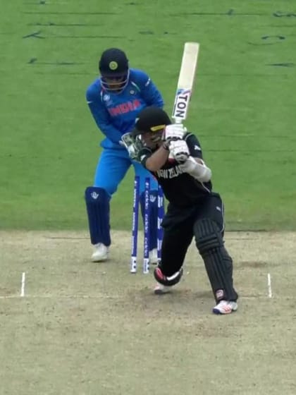 #CT17 Warm-up Ind v NZ - Ravindra Jadeja picks up two wickets