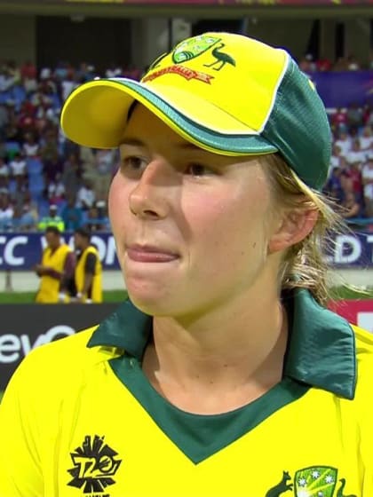 AUS v ENG: 'It's pretty unreal' – Georgia Wareham