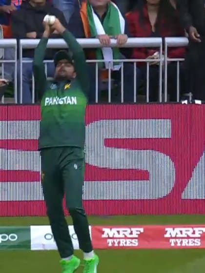 CWC19: IND v PAK - Pandya is caught on the boundary