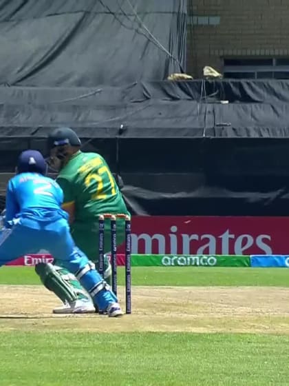 Lhuan-Dre Pretorius with a Four vs. India