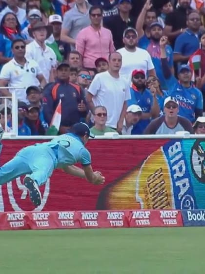 Nissan POTD: Woakes takes a stunning diving catch in the deep