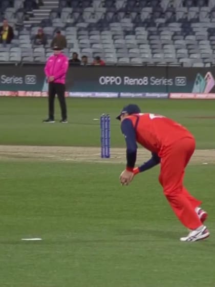 Wicket - Aayan Khan - United-Arab-Emirates v Netherlands ICC T20WC 2022