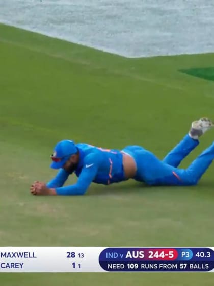 CWC19: IND v AUS - Maxwell falls to Chahal