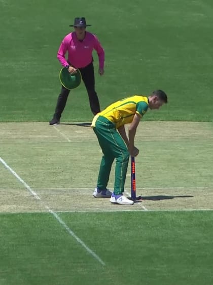 Nuwan Thushara - Wicket - Sri Lanka vs South Africa