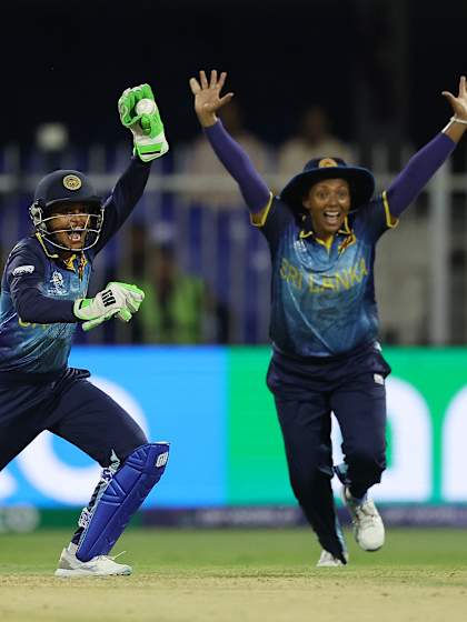 Sri Lanka pick crucial scalps in Powerplay | WT20WC 2024