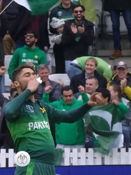 CWC19: AUS v PAK – Amir claims the big fish as Finch falls