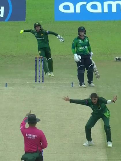 F Sargent with a Batting vs Pakistan Women Under-19