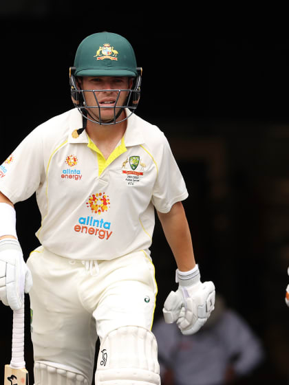Warner endorses experienced southpaw as his possible successor