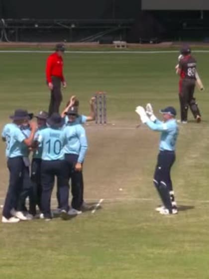 Jacob Bethell’s sharp catch | ENG v UAE | ICC U19 Men’s CWC 2022