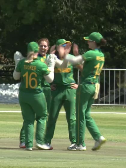 Wicket-Danielle-Wyatt-South-Africa-Women v England-Women ICC T20WC 2023